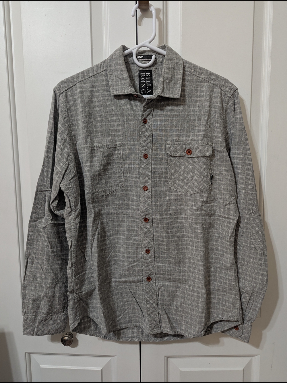 Billabong Men's Light Gray Plaid Button-Down Shirt